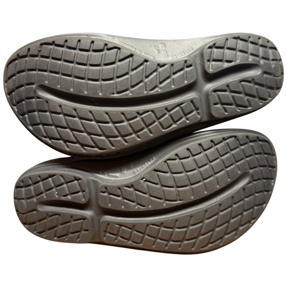 OOFOS OOlala Women's 7 Recovery Sandals Comfort Flip Flops Thong Recovery - Picture 9 of 13